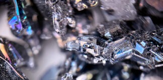 Iron Extraction from Aluminum Production Waste for Sustainable Resource Management