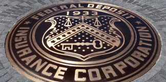 FDIC Under Fire: Letters Reveal U.S. Banks Told to Avoid Crypto FDIC letters reveal crypto banking restrictions in the U.S.