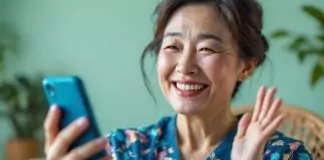 Japan’s Toyoake Proposes Two-Hour Smartphone Limit to Encourage Healthier Digital Habits