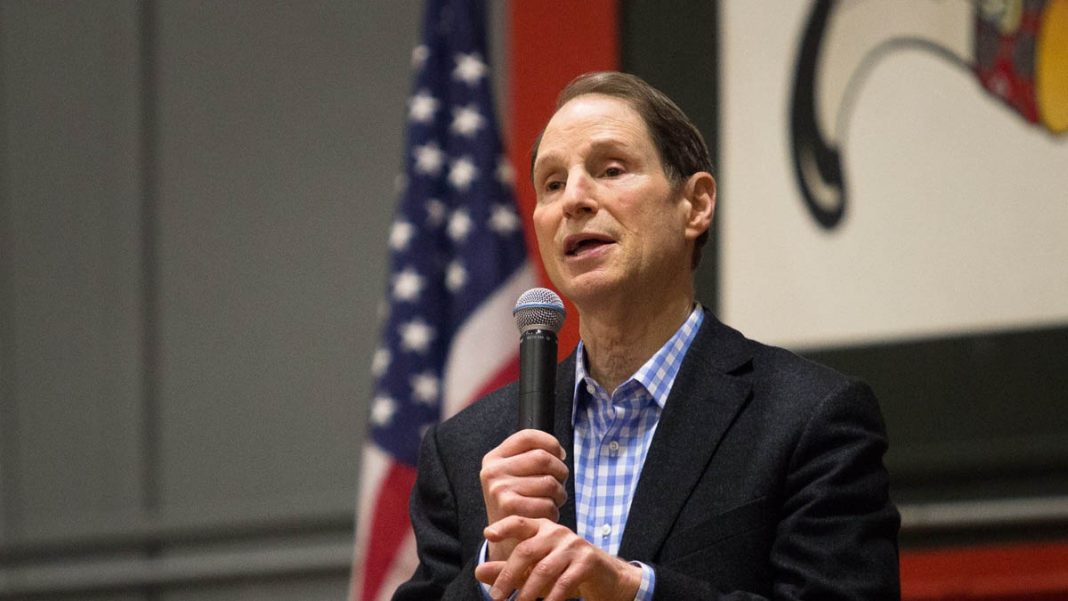 Senator Ron Wyden Accuses Microsoft of Cybersecurity Negligence Over Healthcare Ransomware Breach