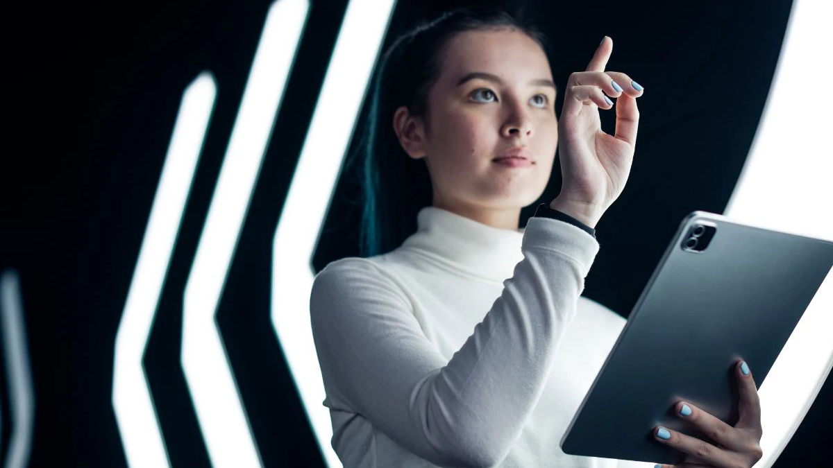 Survey Finds 84% of Women in Tech Believe Female Leaders Would Improve Culture